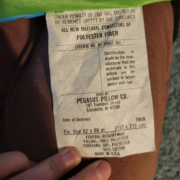 Vintage Snoopy in red shoe Peanuts twin sized comforter blanket 62" x 86" - Picture 6 of 6